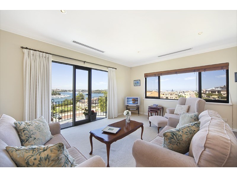 8 Pethybridge Heights, Mosman Park WA 6012