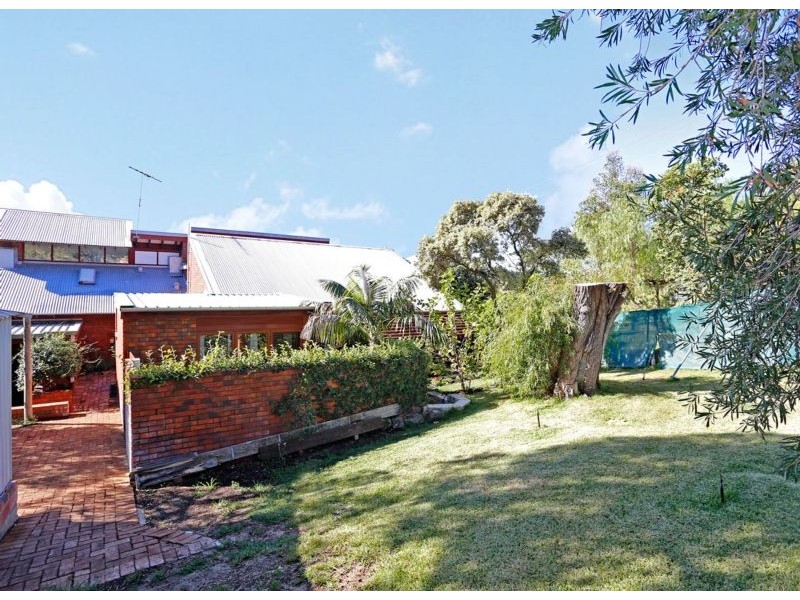 27 Malsbury Street, Bicton WA 6157