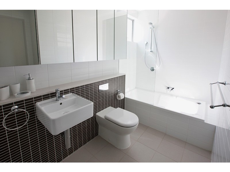 1/7 College Corner, O’connor WA 6163