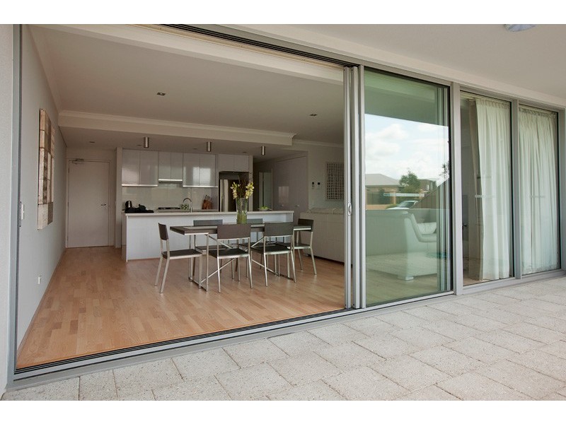 1/7 College Corner, O’connor WA 6163