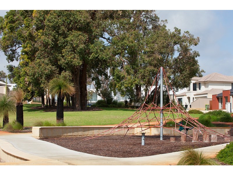 1/7 College Corner, O’connor WA 6163