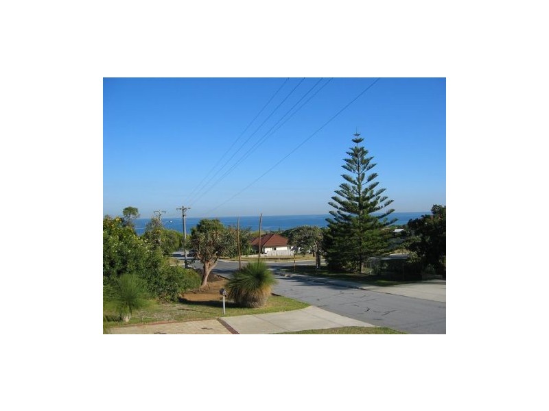 2/37B Beach Road, Coogee WA 6166