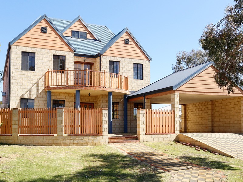 22 Maw Close, Palmyra WA 6157