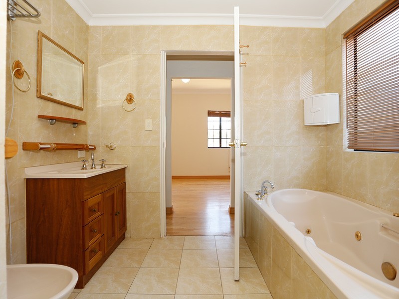 22 Maw Close, Palmyra WA 6157