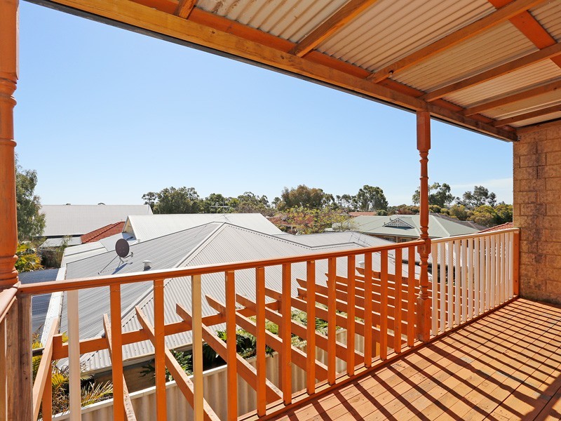 22 Maw Close, Palmyra WA 6157