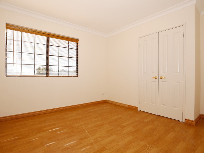 22 Maw Close, Palmyra WA 6157