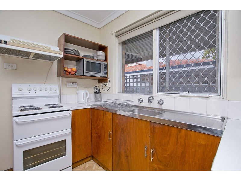 175A Kitchener Road, Alfred Cove WA 6154