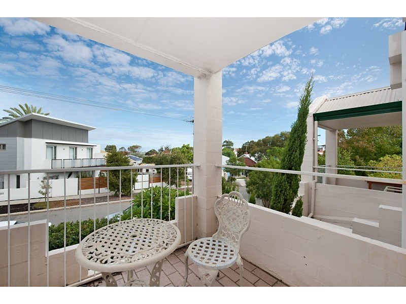 2/116 Solomon Street, Fremantle WA 6160