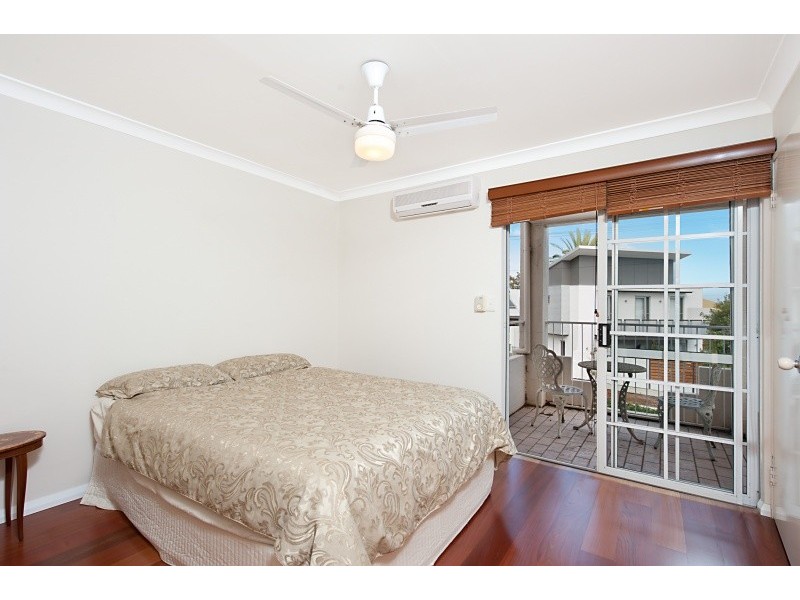 2/116 Solomon Street, Fremantle WA 6160