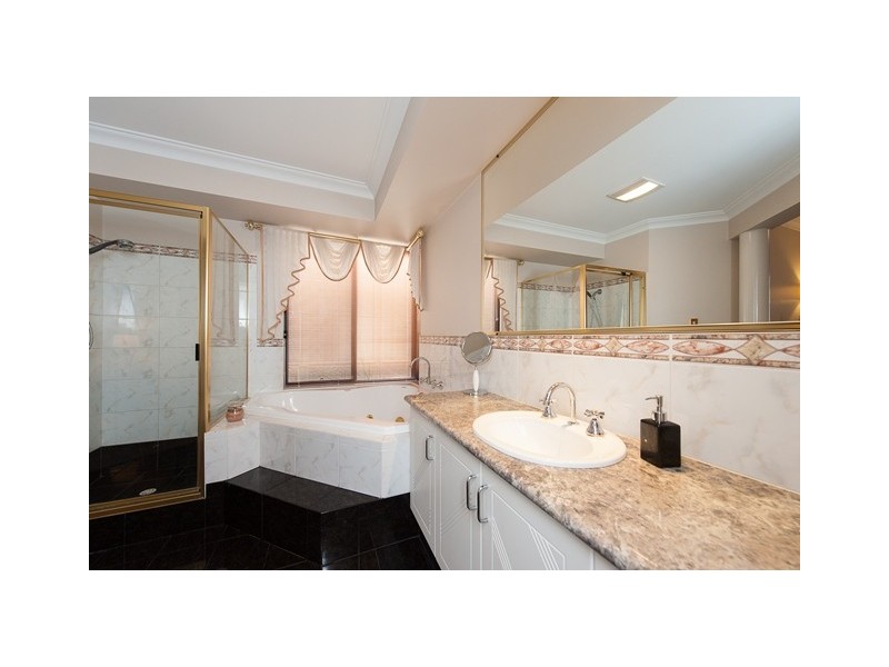 82 Peterborough Circle, North Lake WA 6163