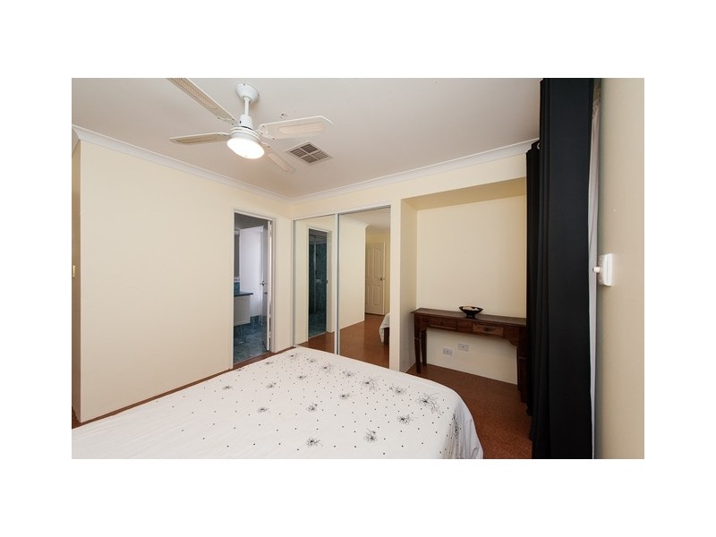 82 Peterborough Circle, North Lake WA 6163