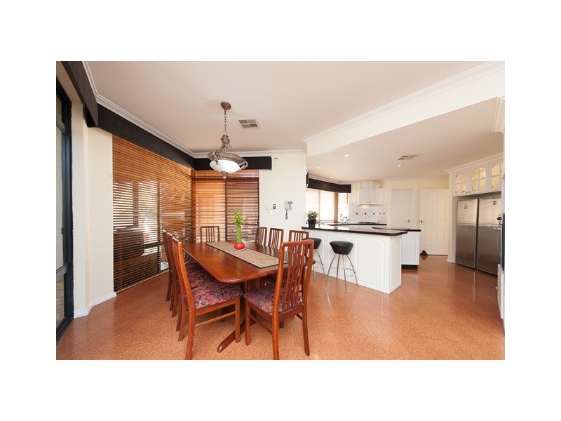 82 Peterborough Circle, North Lake WA 6163