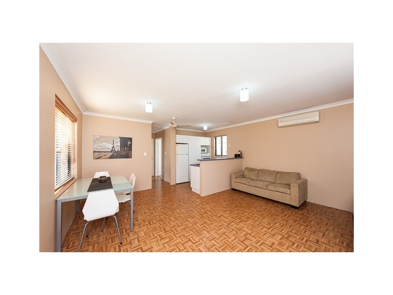 82 Peterborough Circle, North Lake WA 6163