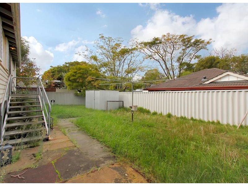 9 Nicholas Crescent, Hilton WA 6163