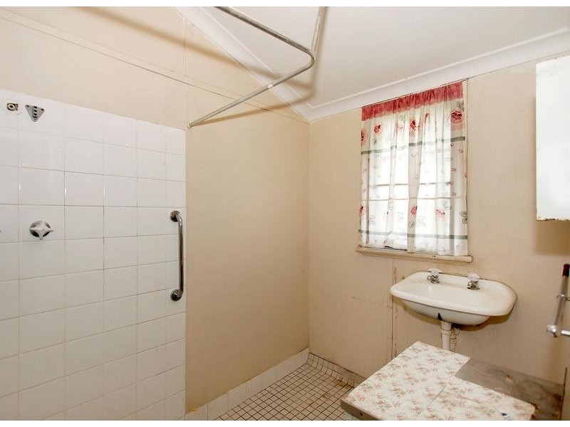 9 Nicholas Crescent, Hilton WA 6163