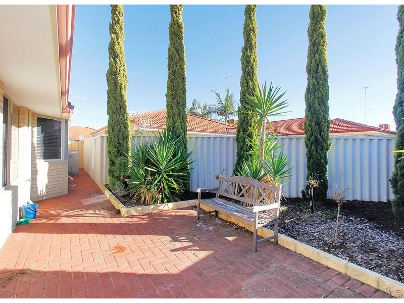 2/7 Rosa Place, Spearwood WA 6163