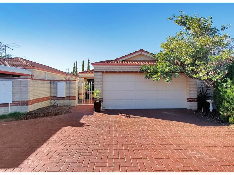 2/7 Rosa Place, Spearwood WA 6163