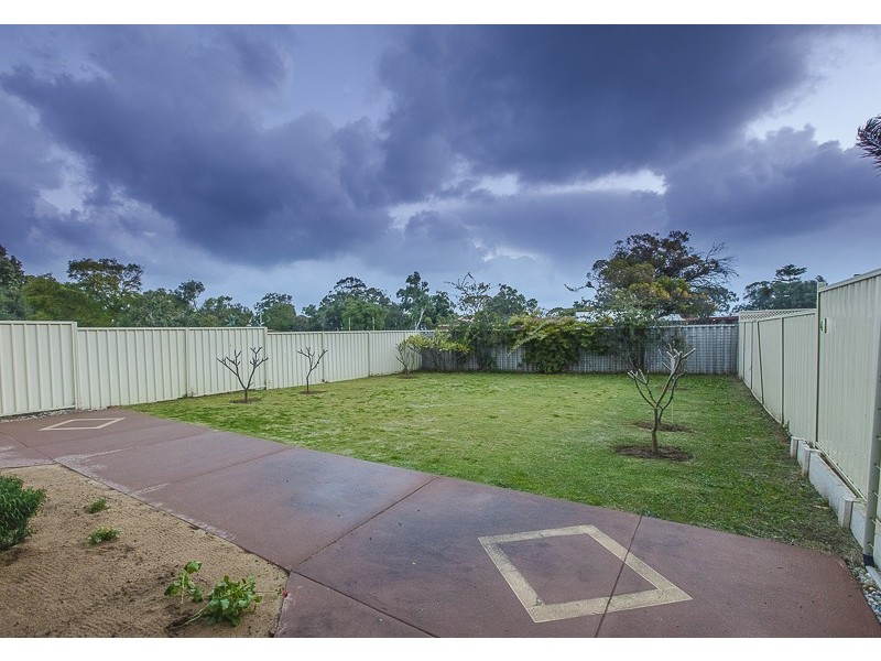 19 Bourbon Street, Hamilton Hill WA 6163