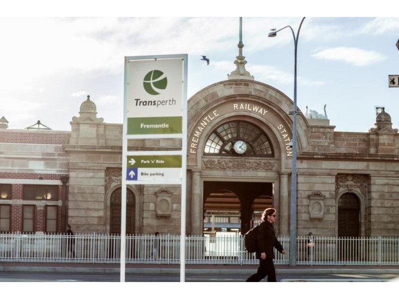 RS 8, 2 Doepel Street, North Fremantle WA 6159