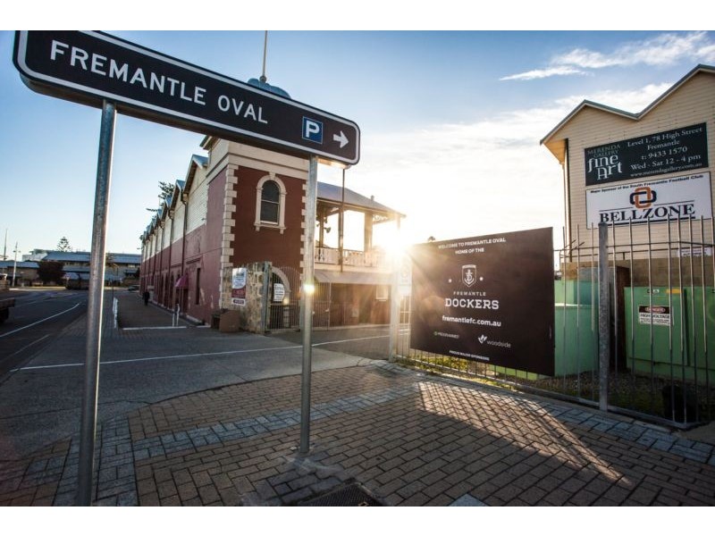 RS18, 2 Doepel Street, North Fremantle WA 6159