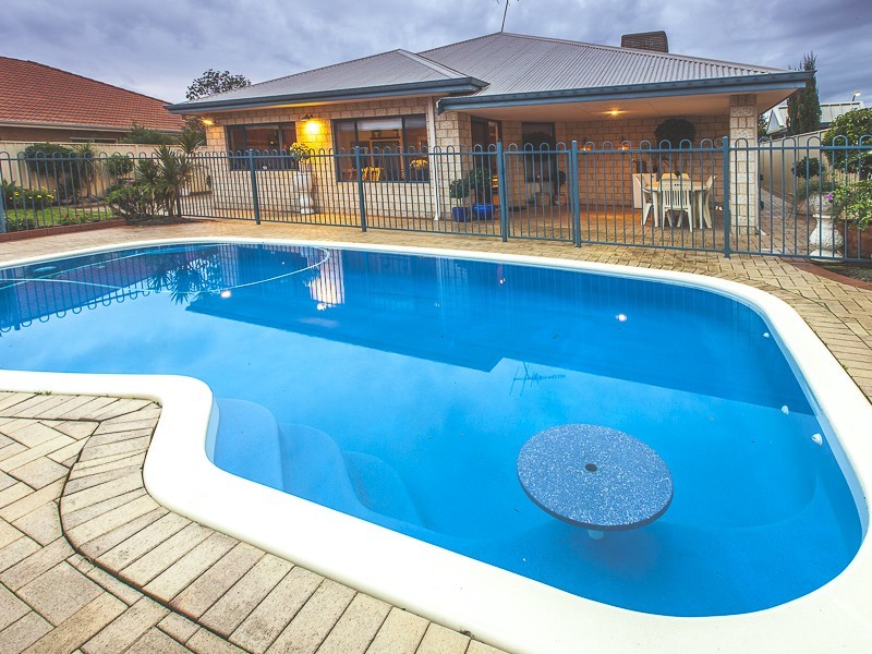 38 Draycott Loop, Canning Vale WA 6155