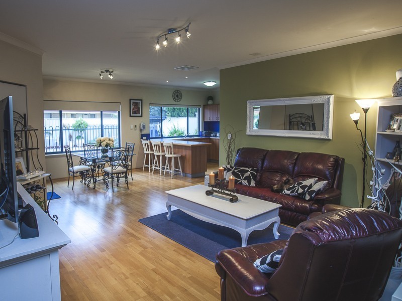 38 Draycott Loop, Canning Vale WA 6155