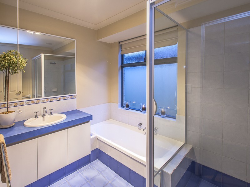 38 Draycott Loop, Canning Vale WA 6155