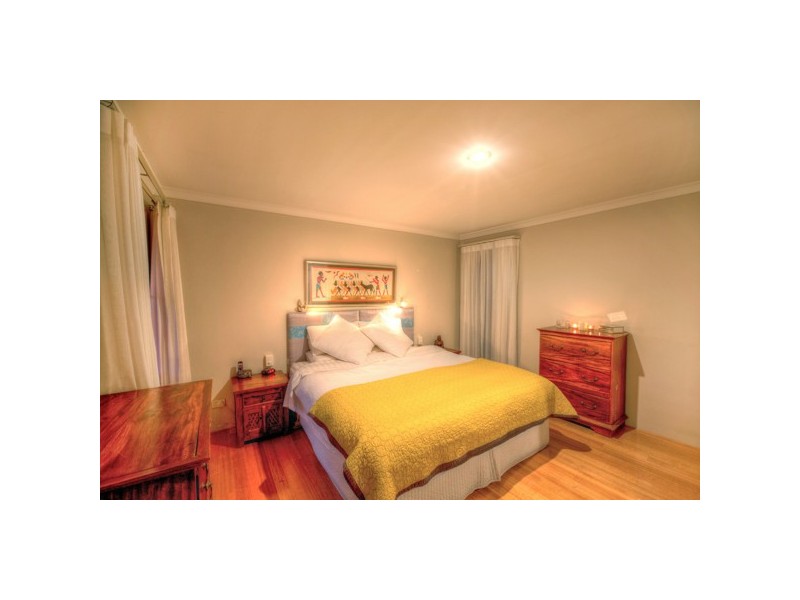 12 Kitchener Road, Melville WA 6156