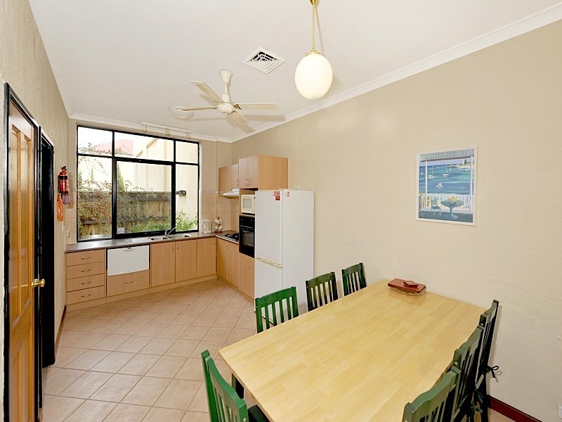 7/88 Hampton Road, Fremantle WA 6160