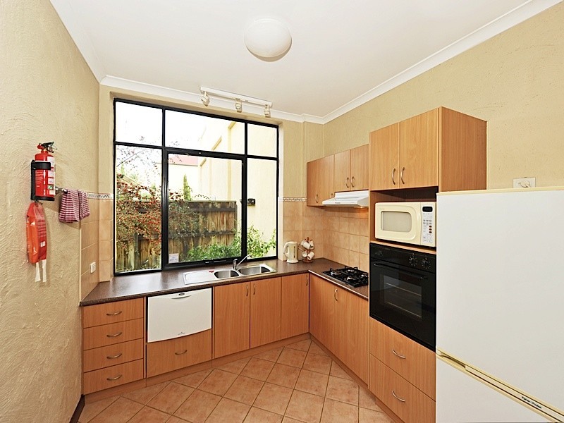 7/88 Hampton Road, Fremantle WA 6160