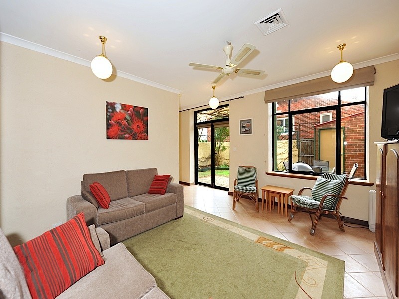 7/88 Hampton Road, Fremantle WA 6160
