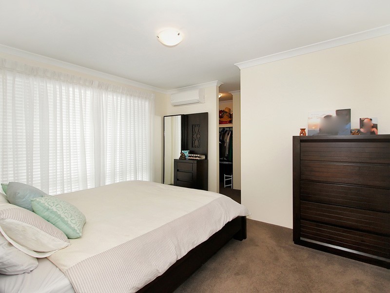 114 Piara Drive, Piara Waters WA 6112