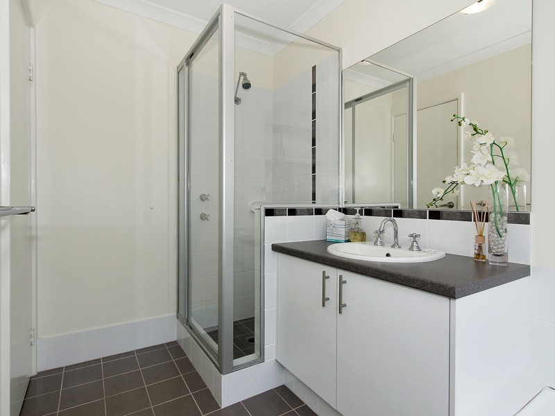 114 Piara Drive, Piara Waters WA 6112