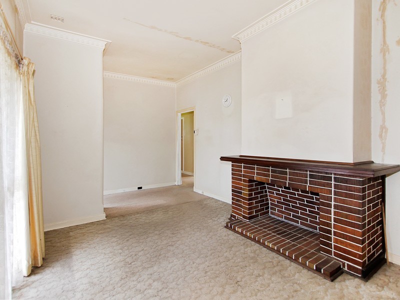 6 Minilya Avenue, White Gum Valley WA 6162