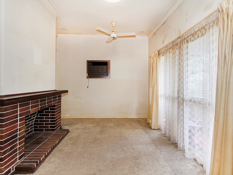 6 Minilya Avenue, White Gum Valley WA 6162