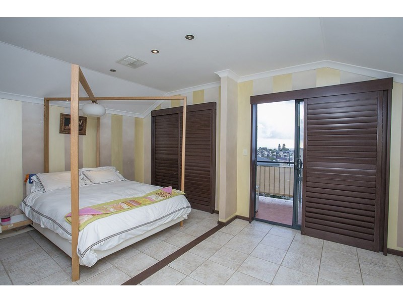 11/18 Strang Street, Beaconsfield WA 6162