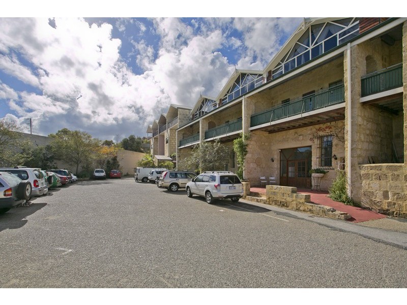 11/18 Strang Street, Beaconsfield WA 6162