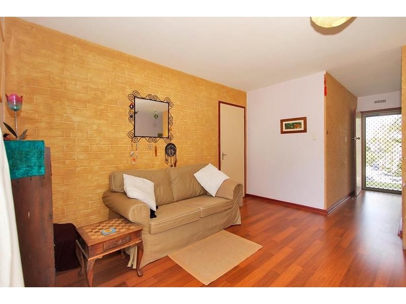 22/4 SOUTHEND ROAD, Hamilton Hill WA 6163