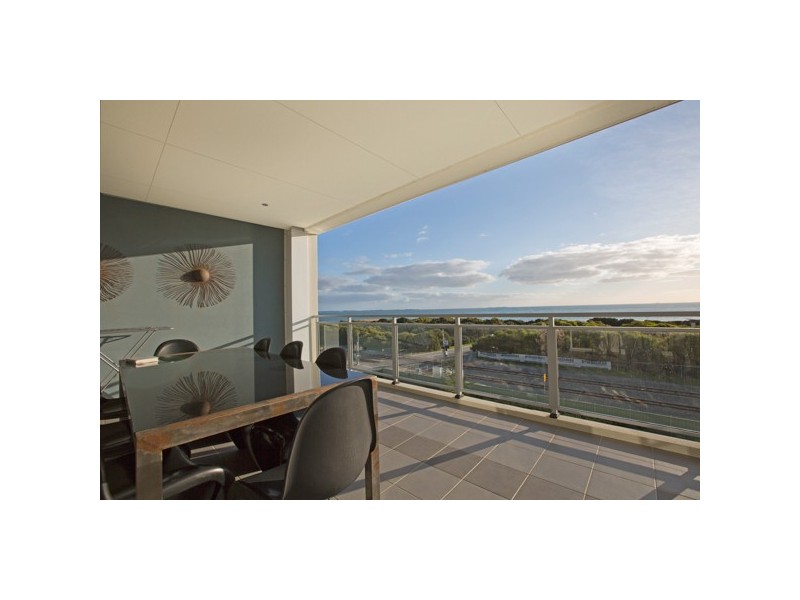 11/52 Rollinson Road, North Coogee WA 6163