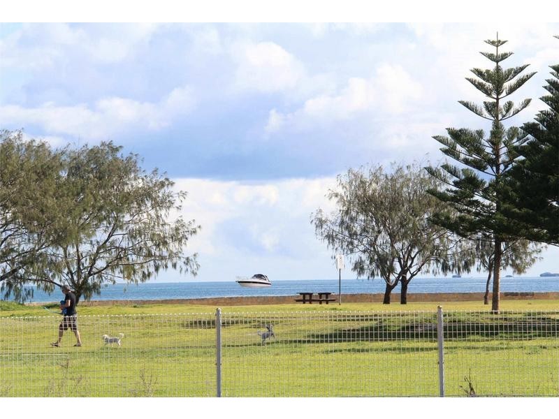 2/174 Marine Terrace, South Fremantle WA 6162