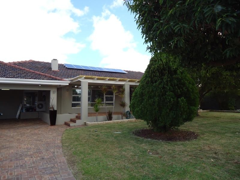 13 Greenacre Street, Dianella WA 6059