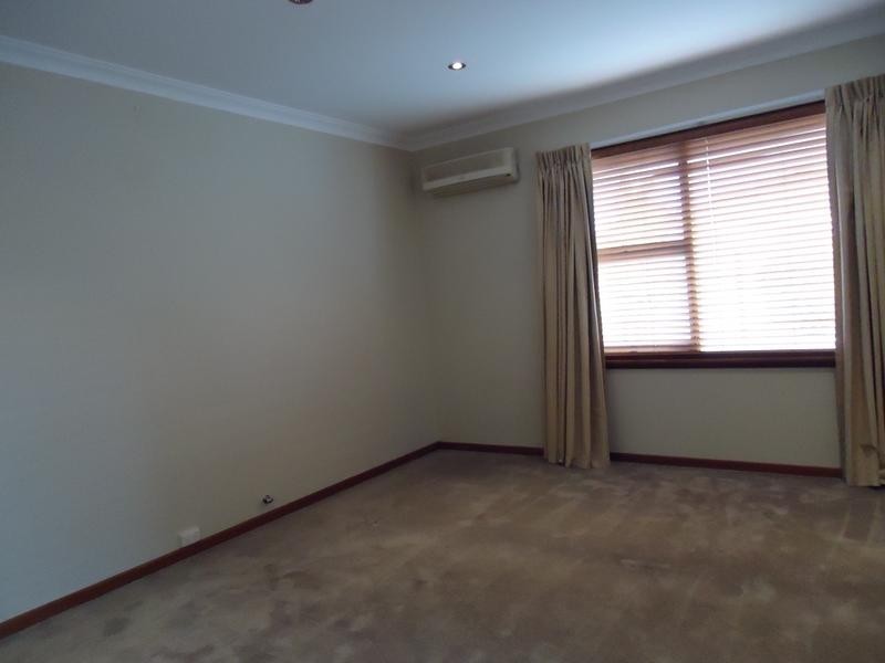 13 Greenacre Street, Dianella WA 6059