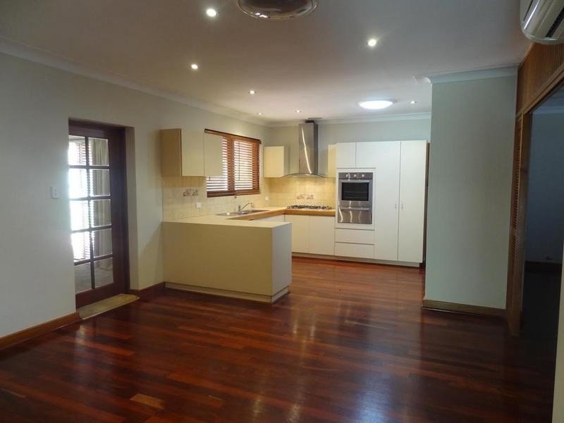 13 Greenacre Street, Dianella WA 6059