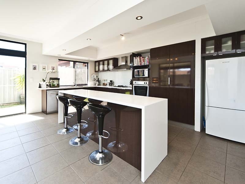 2/33A Montreal Street, Fremantle WA 6160