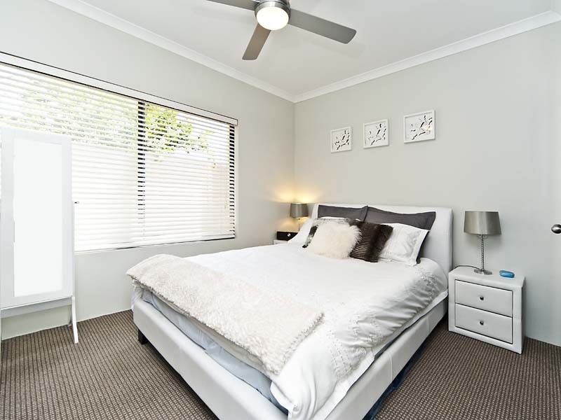 2/33A Montreal Street, Fremantle WA 6160