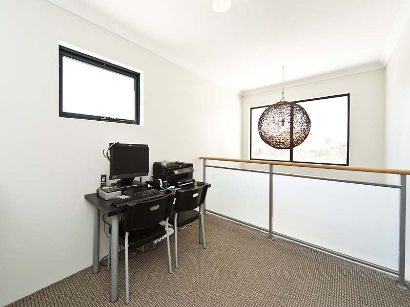 2/33A Montreal Street, Fremantle WA 6160