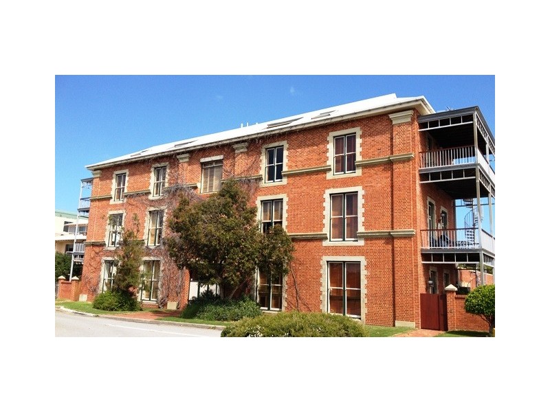 7/15 Burford Place, North Fremantle WA 6159