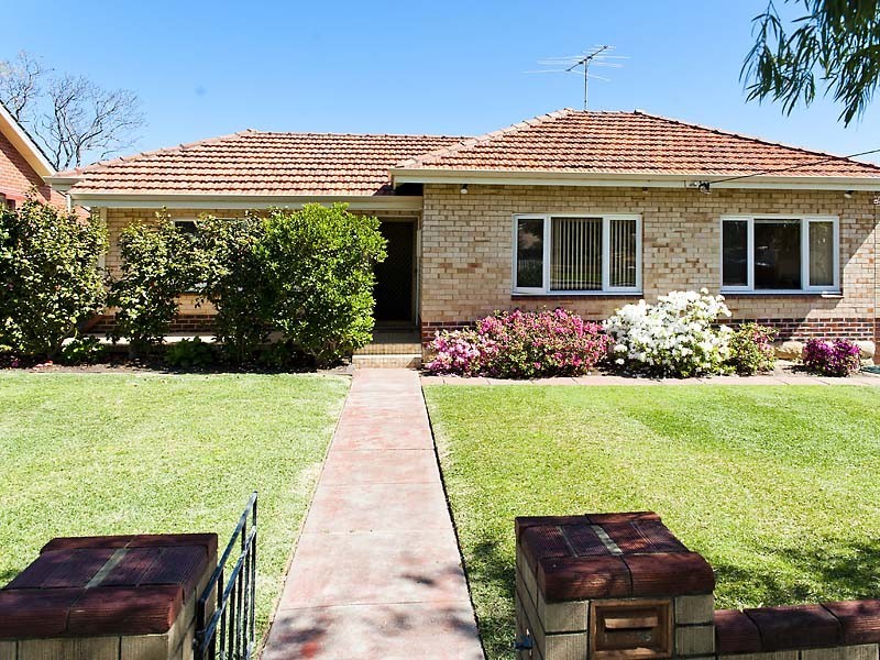 9 Victor Street, Hilton WA 6163