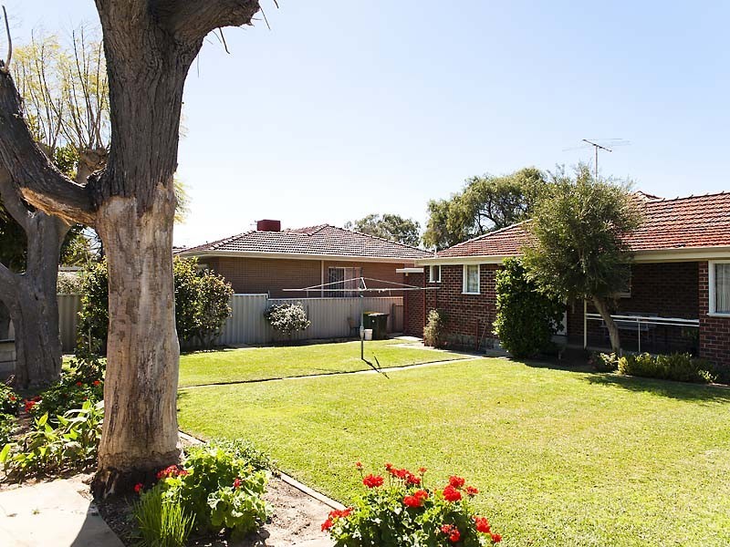 9 Victor Street, Hilton WA 6163