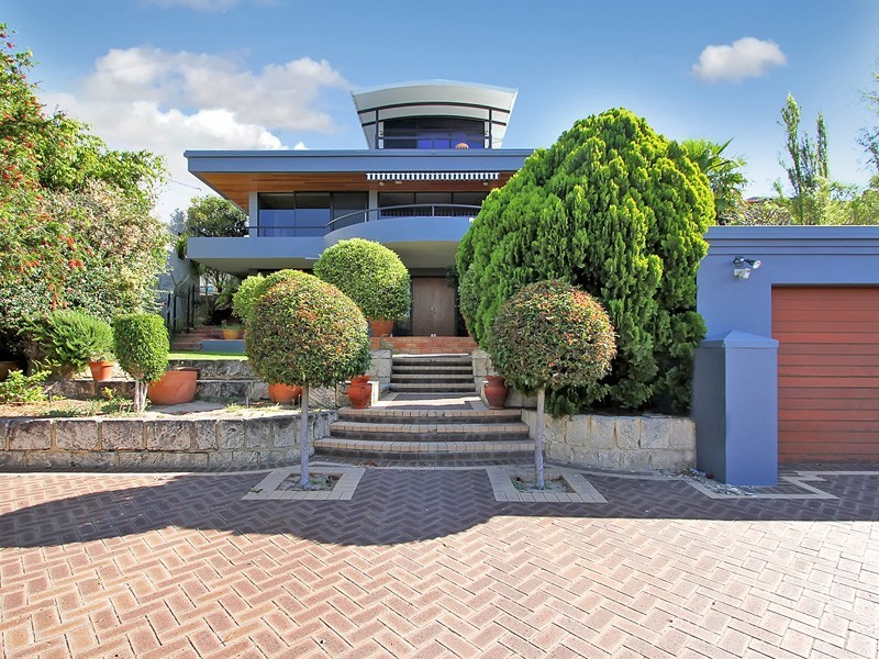 56 Burke Drive, Attadale WA 6156